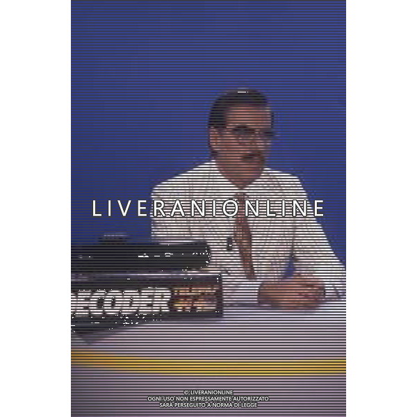 RETROSPETTIVA TEO TEOCOLI ATTORE NELLA FOTO TEO TEOCOLI NELLO SPOT TELEVISIVO DI TELEPIU\' AG ALDO LIVERANI SAS