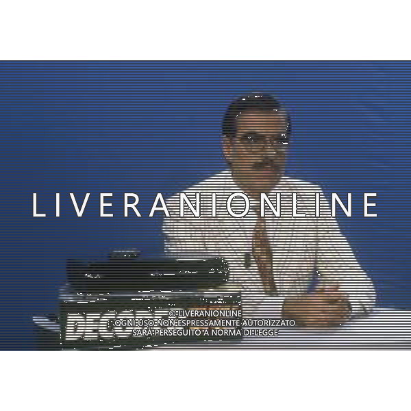 RETROSPETTIVA TEO TEOCOLI ATTORE NELLA FOTO TEO TEOCOLI NELLO SPOT TELEVISIVO DI TELEPIU\' AG ALDO LIVERANI SAS