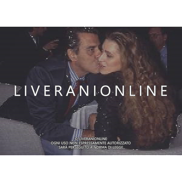 RETROSPETTIVA TEO TEOCOLI ATTORE NELLA FOTO TEO TEOCOLI CON CON LA MOGLIE ELENA FACHINI NELL\'ANNO 1989 A MILANO AG ALDO LIVERANI SAS 