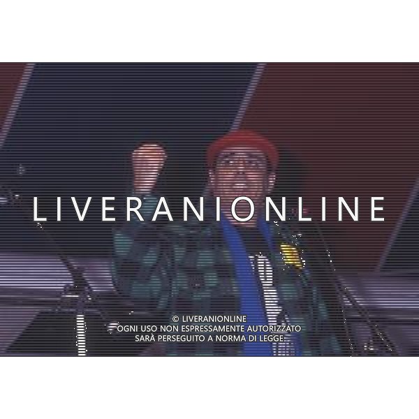 RETROSPETTIVA TEO TEOCOLI ATTORE NELLA FOTO TEO TEOCOLI IMITAZIONE DI PEO PERICOLI NELLA TRASMISSIONE TELEVISIVA“IL GIOCO DEI NOVE“NELL\'ANNO 1993 AG ALDO LIVERANI SAS  