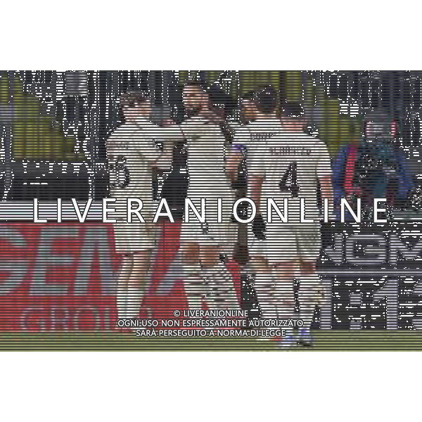 GuglielmiL/LMedia - Empoli FC vs AC Milan - italian soccer Serie A match 2021/2022 22 December 2021 - Carlo Castellani stadium, Empoli, Italy Photo showing: Milan players celebrate after a goal Franck Kessie @GuglielmiL/LMedia/AGENZIA ALDO LIVERANI SAS