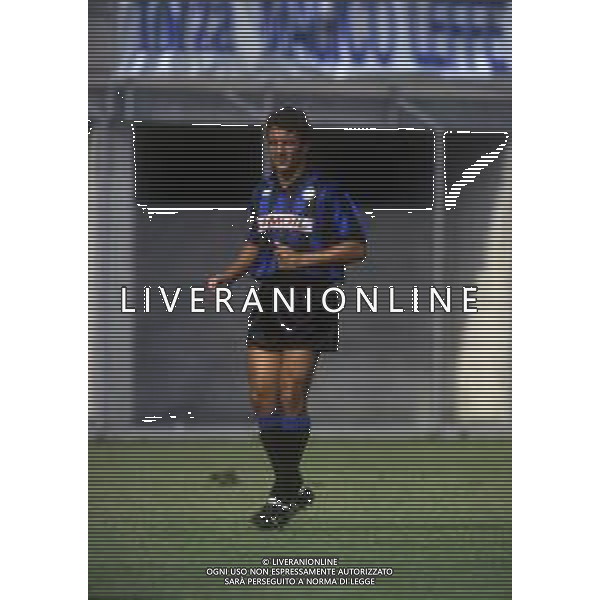 RETROSPETTIVA ROBERTO BORDIN CALCIATORE NELLA FOTO ROBERTO BORDIN CON LA MAGLIA DELL\'ATALANTA CALCIO NELL\'ANNO 1990-1991 AG ALDO LIVERANI SAS