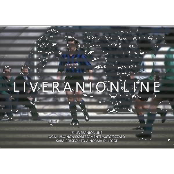 RETROSPETTIVA ROBERTO BORDIN CALCIATORE NELLA FOTO ROBERTO BORDIN CON LA MAGLIA DELL\'ATALANTA CALCIO NELL\'ANNO 1990-1991 AG ALDO LIVERANI SAS