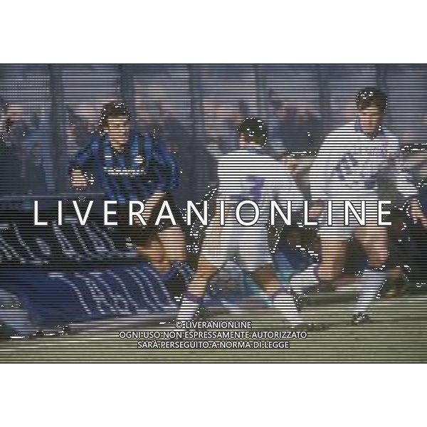 RETROSPETTIVA ROBERTO BORDIN CALCIATORE NELLA FOTO ROBERTO BORDIN CON LA MAGLIA DELL\'ATALANTA CALCIO NELL\'ANNO 1990-1991 AG ALDO LIVERANI SAS