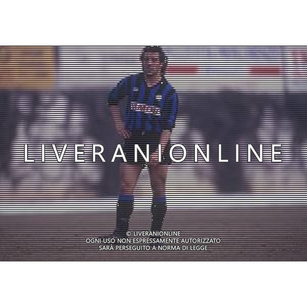 RETROSPETTIVA ROBERTO BORDIN CALCIATORE NELLA FOTO ROBERTO BORDIN CON LA MAGLIA DELL\'ATALANTA CALCIO NELL\'ANNO 1990-1991 AG ALDO LIVERANI SAS