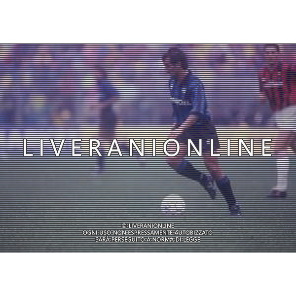 RETROSPETTIVA ROBERTO BORDIN CALCIATORE NELLA FOTO ROBERTO BORDIN CON LA MAGLIA DELL\'ATALANTA CALCIO NELL\'ANNO 1991-1992 AG ALDO LIVERANI SAS