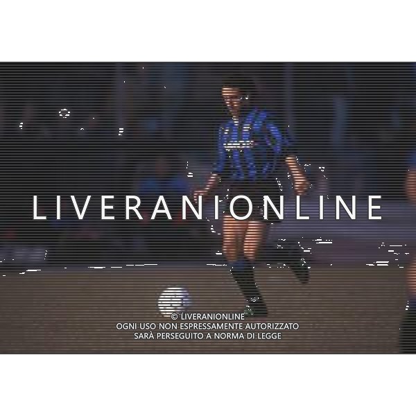 RETROSPETTIVA ROBERTO BORDIN CALCIATORE NELLA FOTO ROBERTO BORDIN CON LA MAGLIA DELL\'ATALANTA CALCIO NELL\'ANNO 1991-1992 AG ALDO LIVERANI SAS