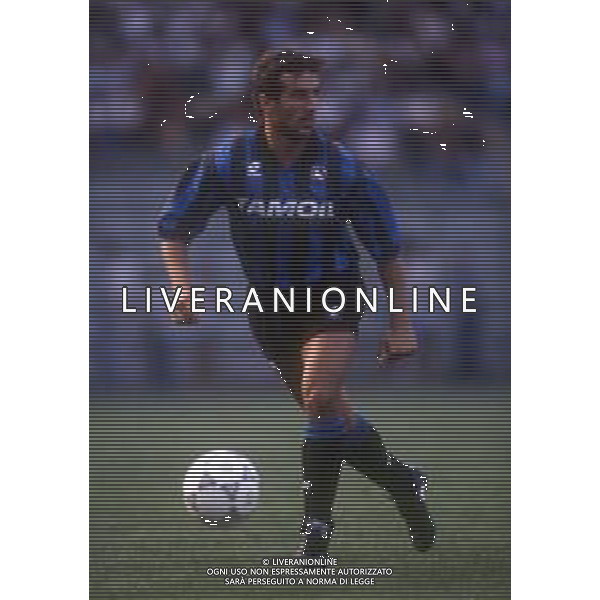RETROSPETTIVA ROBERTO BORDIN CALCIATORE NELLA FOTO ROBERTO BORDIN CON LA MAGLIA DELL\'ATALANTA CALCIO NELL\'ANNO 1991-1992 AG ALDO LIVERANI SAS