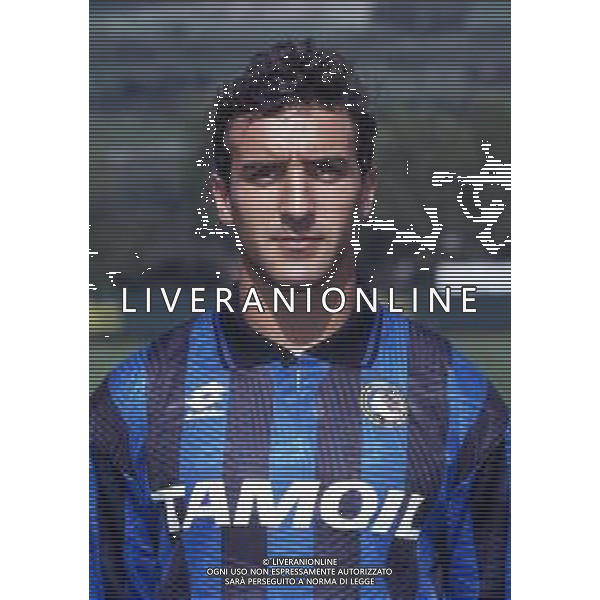 RETROSPETTIVA ROBERTO BORDIN CALCIATORE NELLA FOTO ROBERTO BORDIN CON LA MAGLIA DELL\'ATALANTA CALCIO NELL\'ANNO 1992-1993 AG ALDO LIVERANI SAS