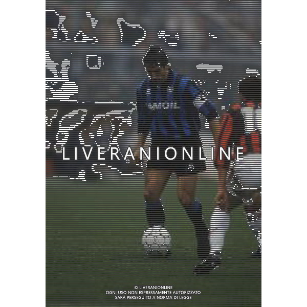 RETROSPETTIVA ROBERTO BORDIN CALCIATORE NELLA FOTO ROBERTO BORDIN CON LA MAGLIA DELL\'ATALANTA CALCIO NELL\'ANNO 1992-1993 AG ALDO LIVERANI SAS