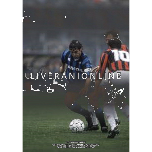 RETROSPETTIVA ROBERTO BORDIN CALCIATORE NELLA FOTO ROBERTO BORDIN CON LA MAGLIA DELL\'ATALANTA CALCIO NELL\'ANNO 1992-1993 AG ALDO LIVERANI SAS