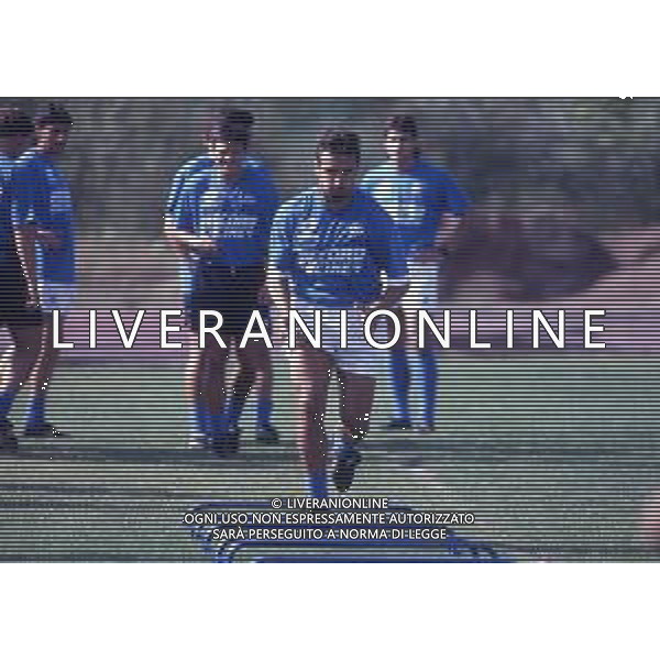 RETROSPETTIVA ROBERTO BORDIN CALCIATORE NELLA FOTO ROBERTO BORDIN CON LA MAGLIA DEL NAPOLI CALCIO NELL\'ANNO 1994-1995 AG ALDO LIVERANI SAS