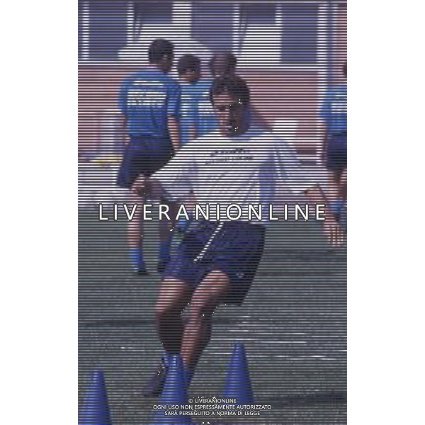 RETROSPETTIVA ROBERTO BORDIN CALCIATORE NELLA FOTO ROBERTO BORDIN CON LA MAGLIA DEL NAPOLI CALCIO NELL\'ANNO 1994-1995 AG ALDO LIVERANI SAS