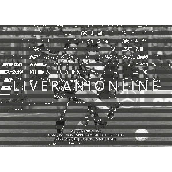 RETROSPETTIVA ROBERTO BORDIN CALCIATORE NELLA FOTO ROBERTO BORDIN CON LA MAGLIA DELL\'ATALANTA CALCIO CON NICOLA BERTI AG ALDO LIVERANI SAS