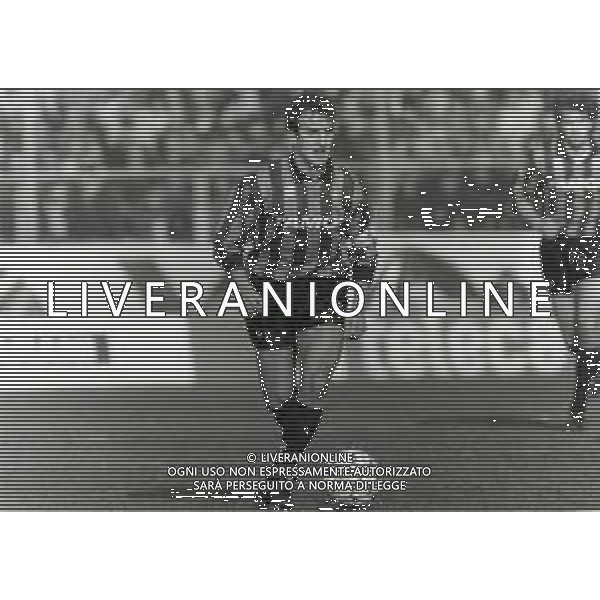 RETROSPETTIVA ROBERTO BORDIN CALCIATORE NELLA FOTO ROBERTO BORDIN CON LA MAGLIA DELL\'ATALANTA CALCIO AG ALDO LIVERANI SAS