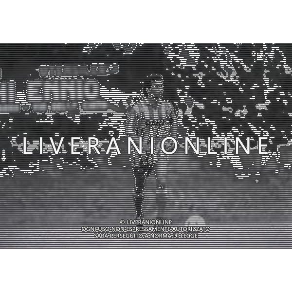 RETROSPETTIVA LUCA PELLEGRINI CALCIATORE NELLA FOTO LUCA PELLEGRINI CON LA MAGLIA DELLA VERONA CALCIO NELL\'ANNO 1992-1993 AG ALDO LIVERANI SAS 