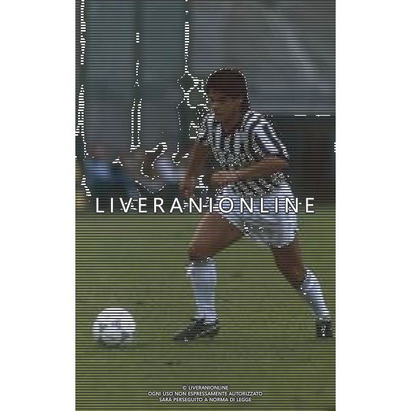 RETROSPETTIVA HUGO MARADONA CALCIATORE NELLA FOTO HUGO MARADONA CON LA MAGLIA DELL\'ASCOLI CALCIO AG ALDO LIVERANI SAS