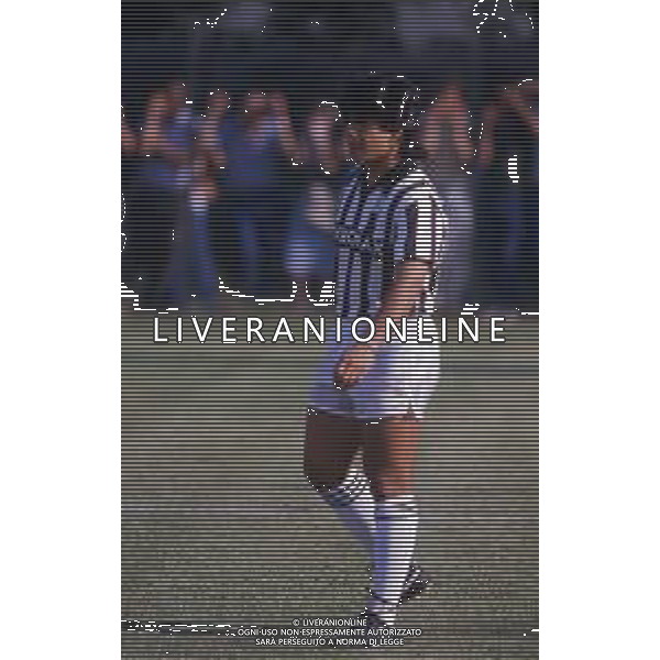 RETROSPETTIVA HUGO MARADONA CALCIATORE NELLA FOTO HUGO MARADONA CON LA MAGLIA DELL\'ASCOLI CALCIO AG ALDO LIVERANI SAS