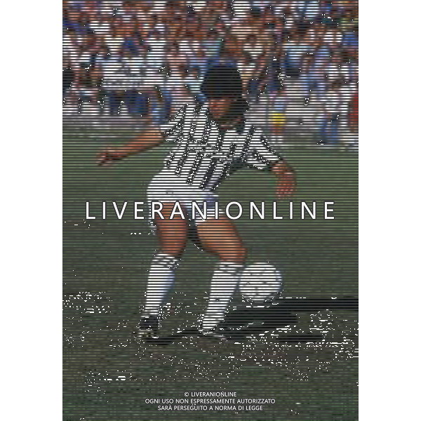 RETROSPETTIVA HUGO MARADONA CALCIATORE NELLA FOTO HUGO MARADONA CON LA MAGLIA DELL\'ASCOLI CALCIO AG ALDO LIVERANI SAS