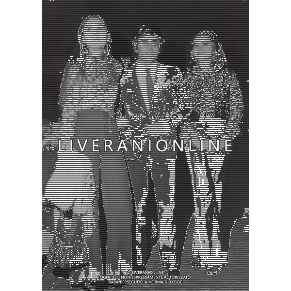RETROSPETTIVA TARYN STEPHANIE POWER ATTRICE E INSEGNANTE AMERICANA NELLA FOTO TARYN POWER CON LA SORELLA ROMINA POWER E ALBANO CARRISI FOTO ARNALDO LIVERANI-AG ALDO LIVERANI SAS 