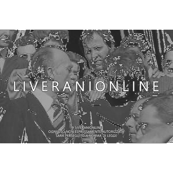 MILANO 03/05/1975 - FUNERALI di SERGIO RAMELLI, aggredito il 13 Aprile da militanti dell\'ultra sinistra che lo colpirono alla testa con chiavii inglesi e sbarre di ferro. NELLA FOTO LA MADRE ANITA CON GIORGIO ALMIRANTE ©Archivio Giovanni Liverani/AG. ALDO LIVERANI SAS