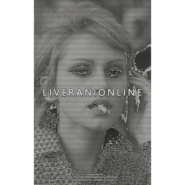 RETROSPETTIVA CARMEN VILLANI CANTANTE NELLA FOTO CARMEN VILLANI A ROMA NELL\'ANNO 1966 AG ALDO LIVERANI SAS 