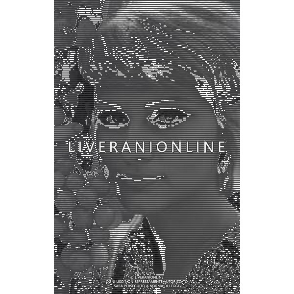 RETROSPETTIVA CARMEN VILLANI CANTANTE NELLA FOTO CARMEN VILLANI A ROMA NELL\'ANNO 1966 AG ALDO LIVERANI SAS 