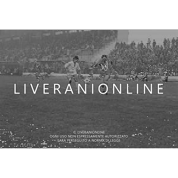 MONZA - CAGLIARI CAMPIONATO CALCIO SERIE B 1977-1978 - RETROSPETTIVA NELLA FOTO LUIGI SANSEVERINO ©Archivio Giovanni Liverani/AG. ALDO LIVERANI SAS