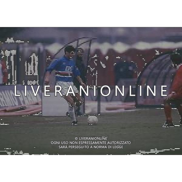 RETROSPETTIVA STEFANO SACCHETTI CALCIATORE NELLA FOTO STEFANO SACCHETTI CON LA MAGLIA DELLA SAMPDORIA CALCIO AG ALDO LIVERANI SAS