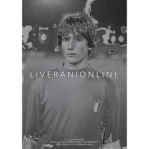 RETROSPETTIVA PIETRO MARIANI CALCIATORE NELLA FOTOT PIETRO MARIANI CON LA MAGLIA UNDER 21 NAZIONALE ITALIANA NELL\'ANNO 1980-1981 AG ALDO LIVERANI SAS