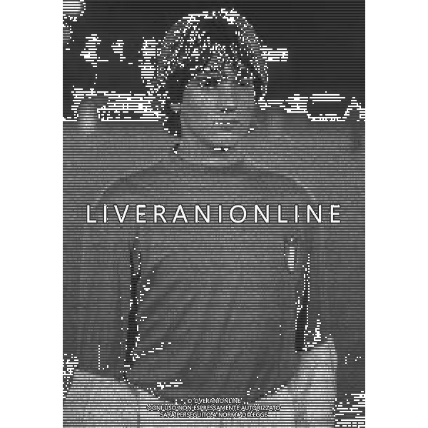 RETROSPETTIVA PIETRO MARIANI CALCIATORE NELLA FOTOT PIETRO MARIANI CON LA MAGLIA UNDER 21 NAZIONALE ITALIANA NELL\'ANNO 1980-1981 AG ALDO LIVERANI SAS