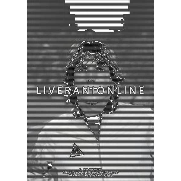 RETROSPETTIVA PIETRO MARIANI CALCIATORE NELLA FOTOT PIETRO MARIANI CON LA MAGLIA UNDER 21 NAZIONALE ITALIANA NELL\'ANNO 1980-1981 AG ALDO LIVERANI SAS