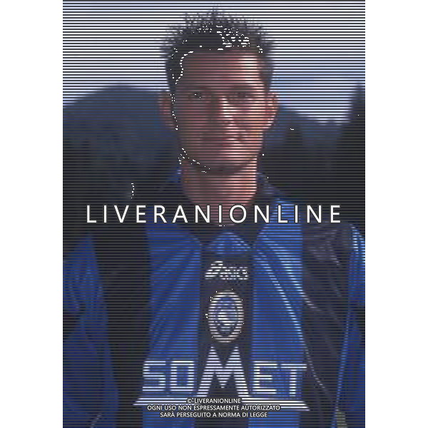 RETROSPETTIVA STEFANO LRENZI CALCIATORE NELLA FOTO STEFANO LORENZI CON LA MAGLIA DELL\'ATALANTA CALCIO AG ALDO LIVERANI SAS