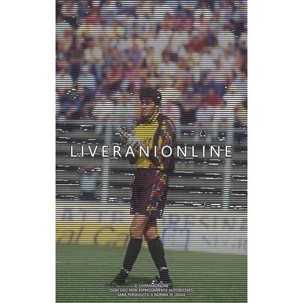 RETROSPETTIVA LUIGI TURCI CALCIATORE NELLA FOTO LUIGI TURCI CON LA MAGLIA DELLA CREMONESE CALCIO AG ALDO LIVERANI SAS