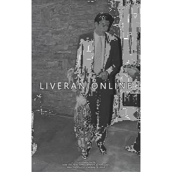 RETROSPETTIVA LUIGI TURCI CALCIATORE NELLA FOTO LUIGI TURCI CON IL SUO PROCURATORE SILVANO MARTINA ARRIVANO ALLA VILLA DEL PRESIDENTE DELL\'INTER ERNESTO PELLEGRINI NELL\'ANNO1994 AG ALDO LIVERANI SAS