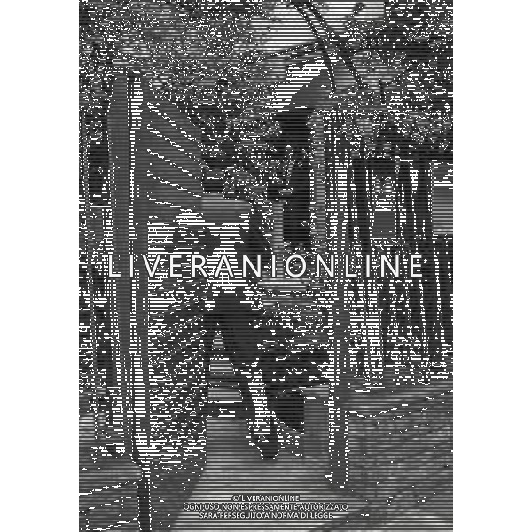 RETROSPETTIVA LUIGI TURCI CALCIATORE NELLA FOTO LUIGI TURCI CON IL SUO PROCURATORE SILVANO MARTINA ARRIVANO ALLA VILLA DEL PRESIDENTE DELL\'INTER ERNESTO PELLEGRINI NELL\'ANNO1994 AG ALDO LIVERANI SAS