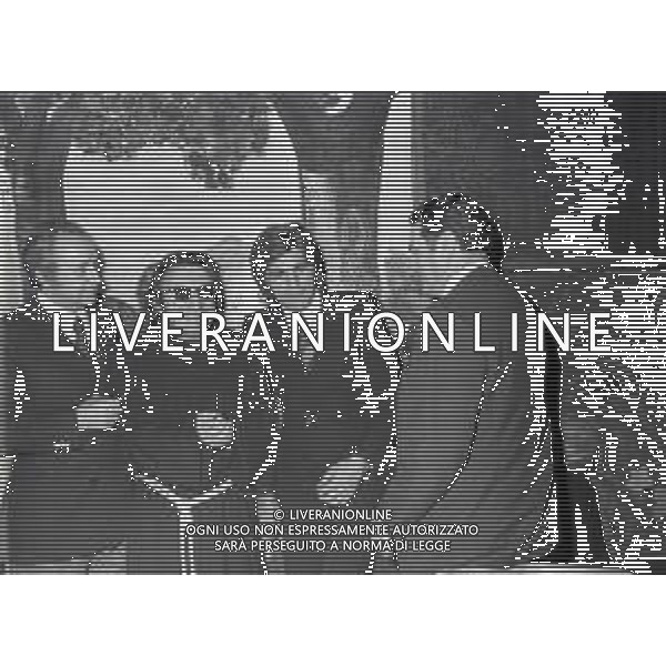 RETROSPETTIVA PADRE ELIGIO PSEUDONIMO DI PADRE ANGELO GELMINI ASSISTENTE SPIRITUALE  NELLA FOTO PADRE ELIGIO A UNA FUNZIONE NELL\'ANNO 1974 CON NEREO ROCCO GIANNI RIVERA E NINO BENVENUTI AG ALDO LIVERANI SAS 