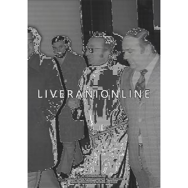 RETROSPETTIVA PADRE ELIGIO PSEUDONIMO DI PADRE ANGELO GELMINI ASSISTENTE SPIRITUALE  NELLA FOTO PADRE ELIGIO IN TRIBUNALE A MILANO PER ESSERE INTERROGATO DAL DOTT. VIOLA NELL\'ANNO 1976 AG ALDO LIVERANI SAS  