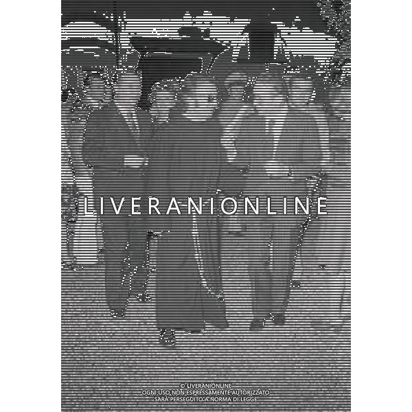 RETROSPETTIVA PADRE ELIGIO PSEUDONIMO DI PADRE ANGELO GELMINI ASSISTENTE SPIRITUALE  NELLA FOTO PADRE ELIGIO A COZZO LOMELLINA NELL\'ANNO 1975 AG ALDO LIVERANI SAS  