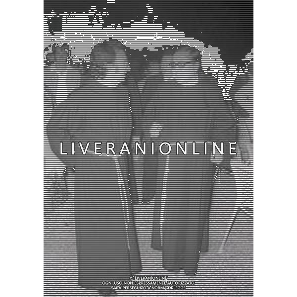 RETROSPETTIVA PADRE ELIGIO PSEUDONIMO DI PADRE ANGELO GELMINI ASSISTENTE SPIRITUALE  NELLA FOTO PADRE ELIGIO A COZZO LOMELLINA NELL\'ANNO 1975 AG ALDO LIVERANI SAS  