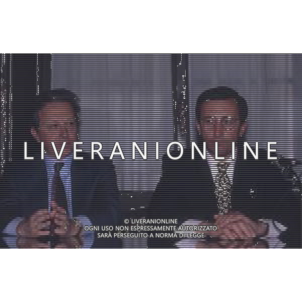 RETROSPETTIVA GIANFRANCO FINI POLITICO NELLA FOTO GIANFRANCO FINI A MILANO NELL\'ANNO 1994 CON MARIOTTO SEGNI AG ALDO LIVERANI SAS 