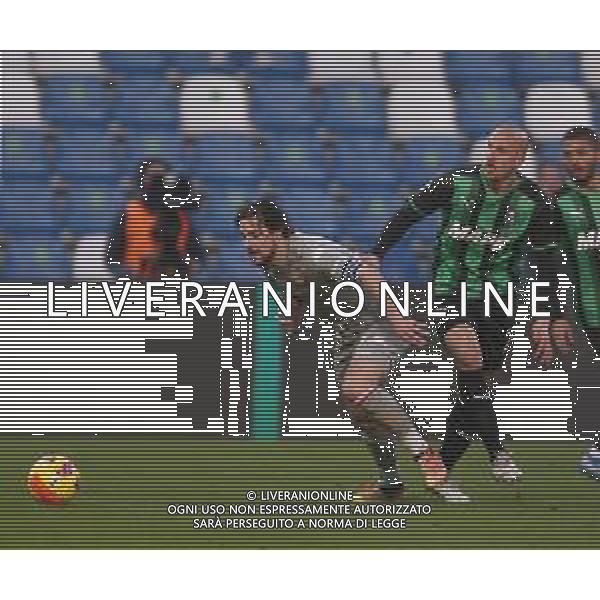 SASSUOLO - GENOA CAMPIONATO CALCIO SERIE A TIM 06.01.2022 NELLA FOTO VLAD CHIRICHES E MATTIA DESTRO ©SANTANDREA/AG. ALDO LIVERANI SAS