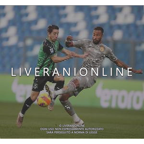 SASSUOLO - GENOA CAMPIONATO CALCIO SERIE A TIM 06.01.2022 NELLA FOTO MAXIME LOPEZ E HERNANI ©SANTANDREA/AG. ALDO LIVERANI SAS