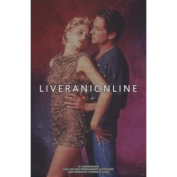 RETROSPETTIVA MICHAEL DOUGLAS ATTORE NELLA FOTO MICHAEL DOUGLAS NEL FILM “BASIC INSTINT “ CON SHARON STONE AG ALDO LIVERANI SAS