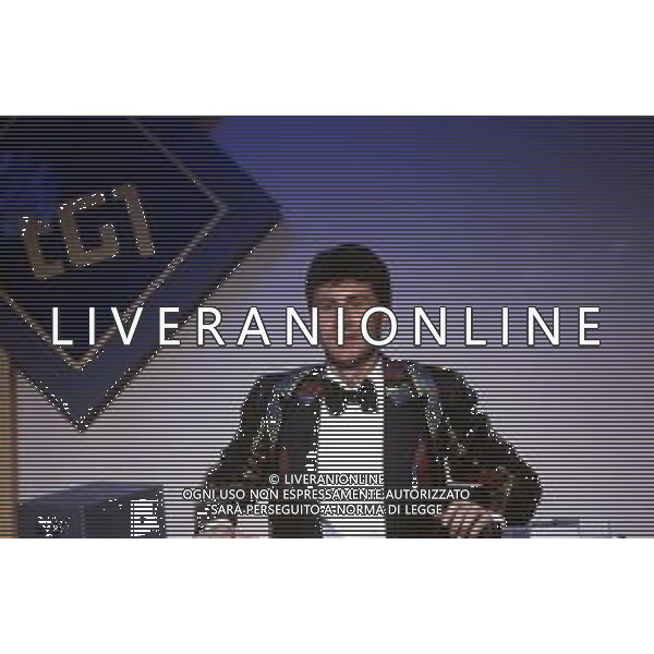 RETROSPETTIVA FABIO FAZIO CONDUTTORE TELEVISIVO - AUTORE TELEVISIVO-IMITATORE-SCRITTORE E DOPPIATORE TELEVISIVO NELLA FOTO FABIO FAZIO NELLA TRASMISSIONE TELEVISIVA“FATE IL VOSTRO GIOCO“ NELL\'ANNO 1988 AG ALDO LIVERANI SAS