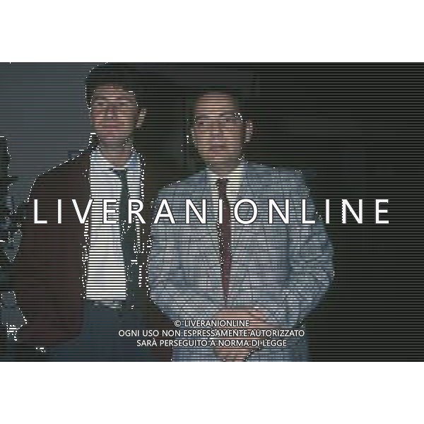 RETROSPETTIVA FABIO FAZIO CONDUTTORE TELEVISIVO - AUTORE TELEVISIVO-IMITATORE-SCRITTORE E DOPPIATORE TELEVISIVO NELLA FOTO FABIO FAZIO NELLA TRASMISSIONE TELEVISIVA“FATE IL VOSTRO GIOCO“ NELL\'ANNO 1988 CON GIANCARLO NICOTRA AG ALDO LIVERANI SAS