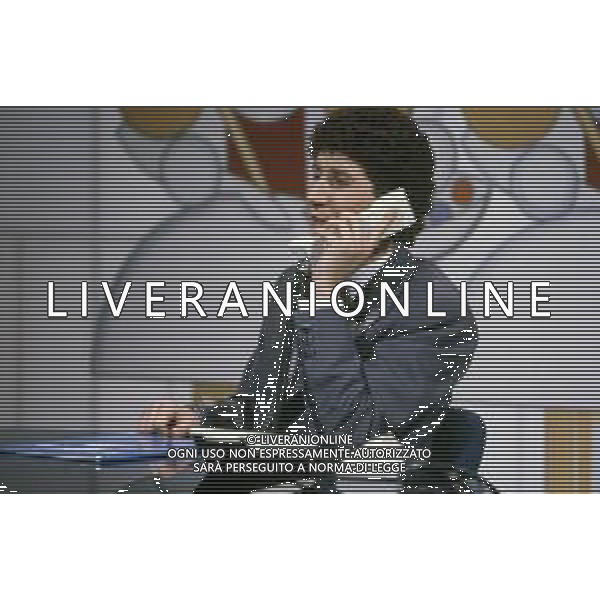 RETROSPETTIVA FABIO AGOSTINO FRANCESCO FAZIO CONDUTTORE TELEVISIVO-IMITATORE-SCRITTORE E PRODUTTORE ARTISTICO NELLA FOTO FABIO FAZIO NELL\'ANNO 1984 NELLA TRASIMISSIONE TELEVISIVA "LORETTA GOGGI IN QUIZ“ AG ALDO LIVERANI SAS