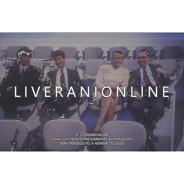 RETROSPETTIVA FABIO AGOSTINO FRANCESCO FAZIO CONDUTTORE TELEVISIVO-IMITATORE-SCRITTORE E PRODUTTORE ARTISTICO NELLA FOTO FABIO FAZIO NELL\'ANNO 1988 NELLA TRASMISSIONE TELEVISIVA “FORZA ITALIA“CON WALTER ZENGA ROBERTA TERMALI E MAURIZIO MOSCA AG ALDO LIVERANI SAS