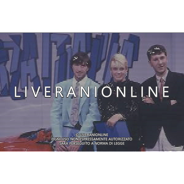 RETROSPETTIVA FABIO AGOSTINO FRANCESCO FAZIO CONDUTTORE TELEVISIVO-IMITATORE-SCRITTORE E PRODUTTORE ARTISTICO NELLA FOTO FABIO FAZIO NELL\'ANNO 1988 NELLA TRASMISSIONE TELEVISIVA “FORZA ITALIA“CON WALTER ZENGA E ROBERTA TERMALI AG ALDO LIVERANI SAS