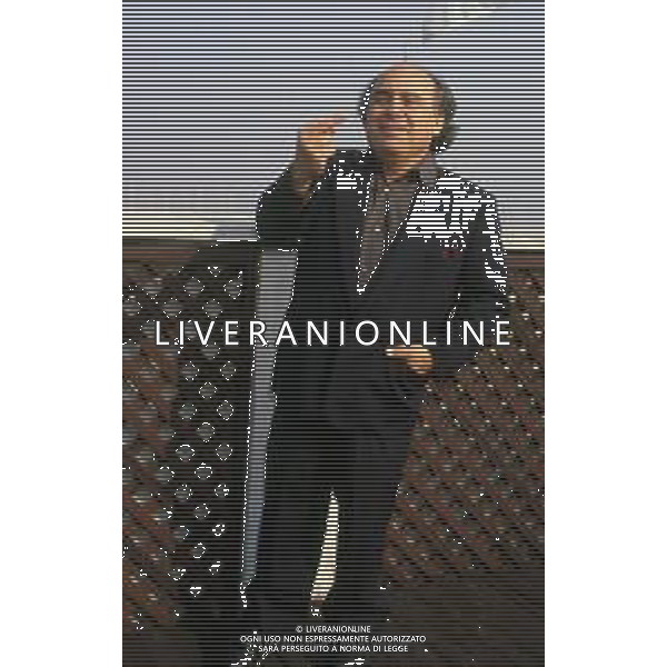 RETROSPETTIVA DANNY DE VITO ATTORE NELLA FOTO DANNY DE VITO A MILANO IN TERRAZZA MARTINI NELL\'ANNO 1989 AG ALDO LIVERANI SAS